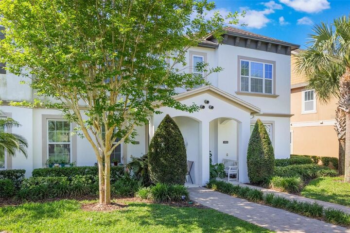 Property Photo:  11933 Water Run Alley  FL 34786 
