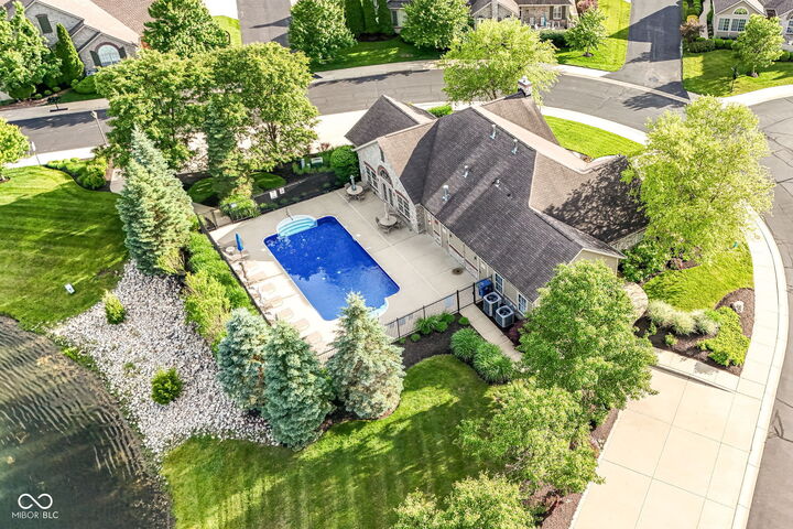 Property Photo: 13836 Rue Fontaine Lane IN 46055