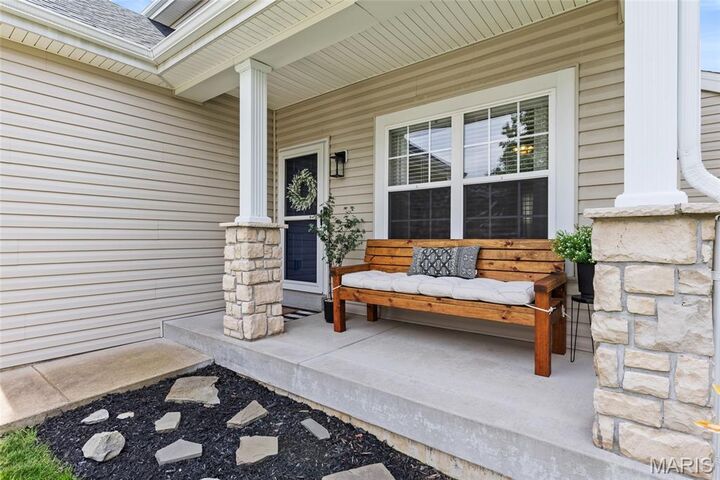 Property Photo:  992 Tilestone Drive  MO 63366 