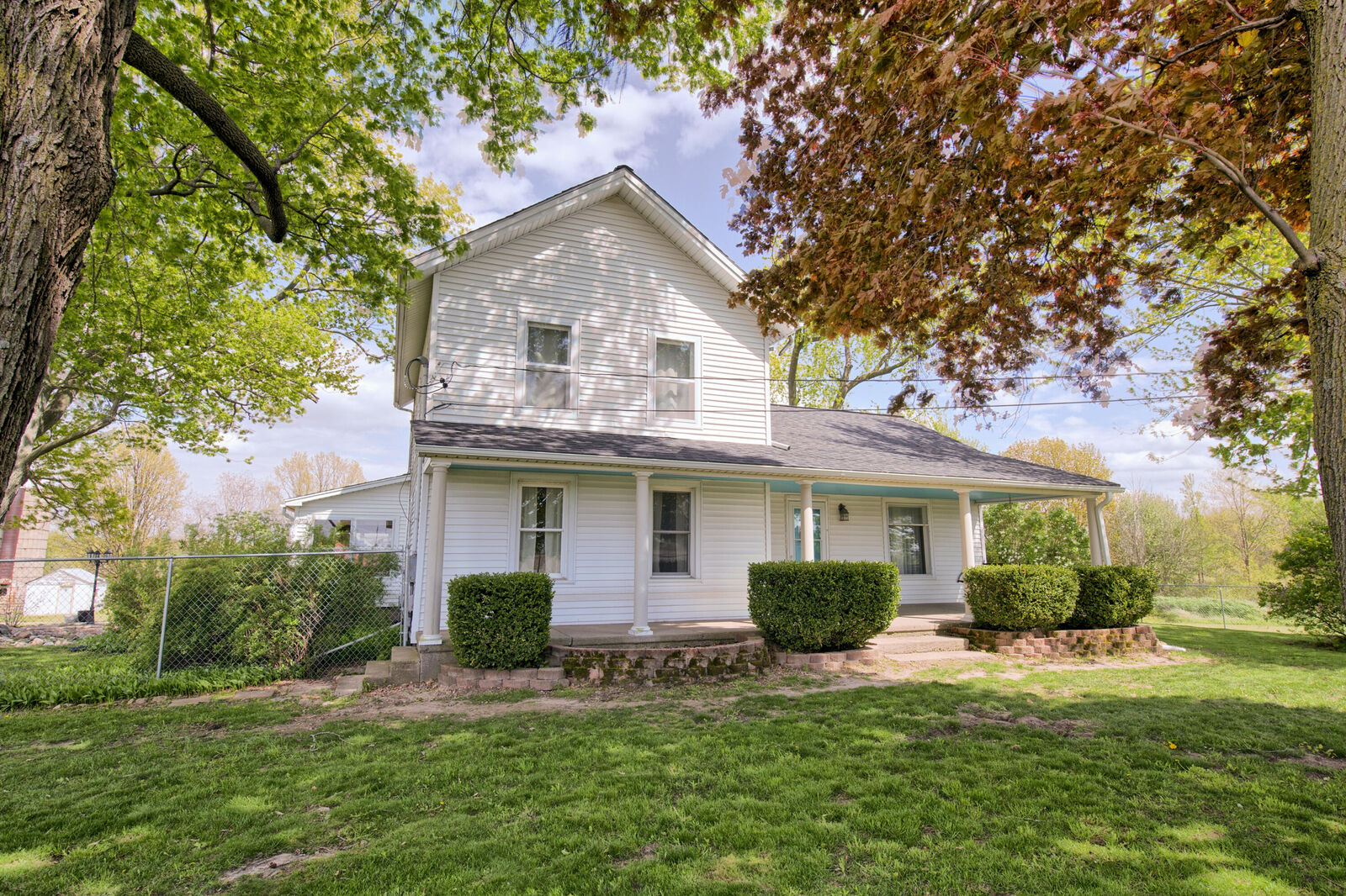 Property Photo:  8250 Oneida Road  MI 48837 