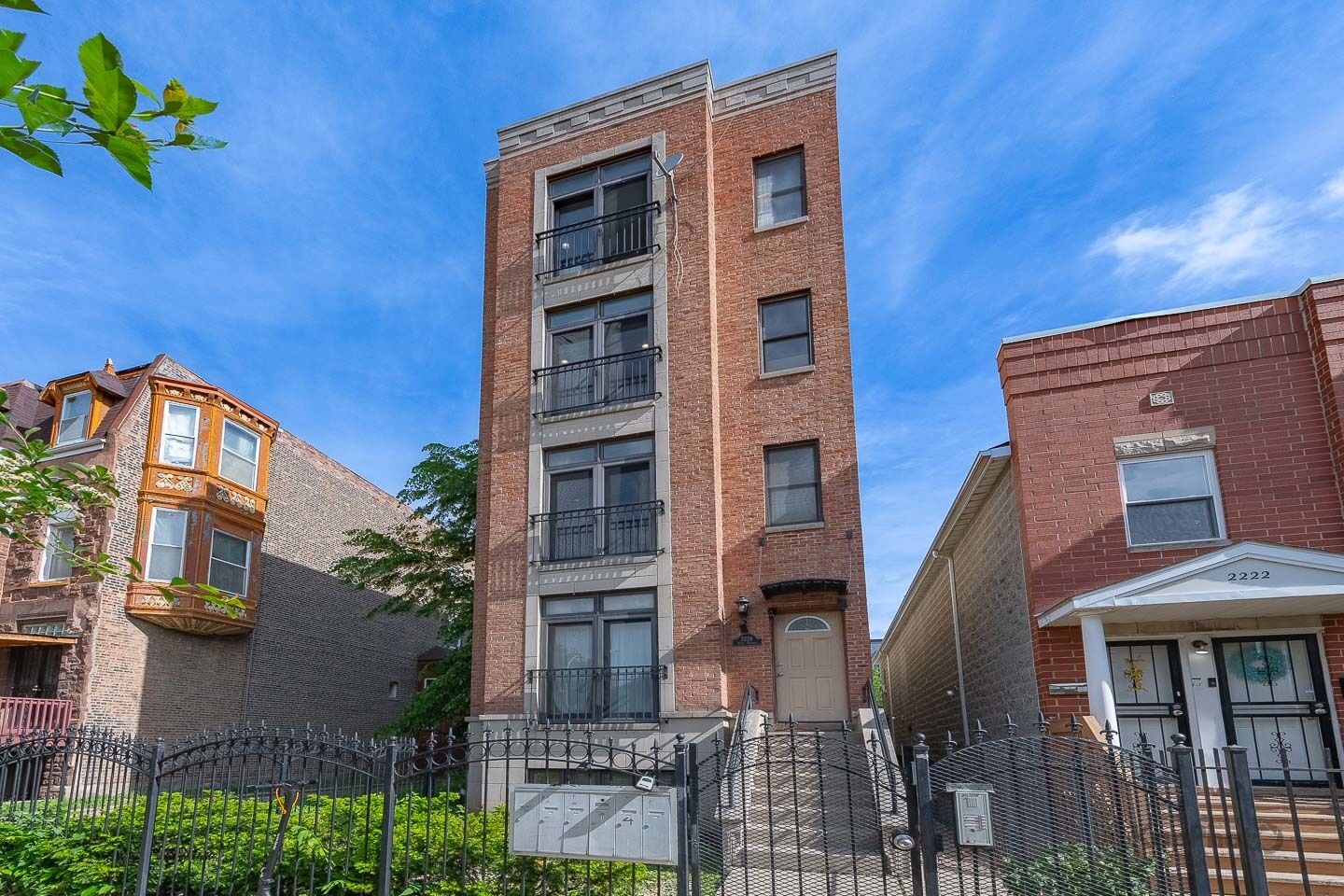 Property Photo:  2226 W Monroe Street 3  IL 60612 
