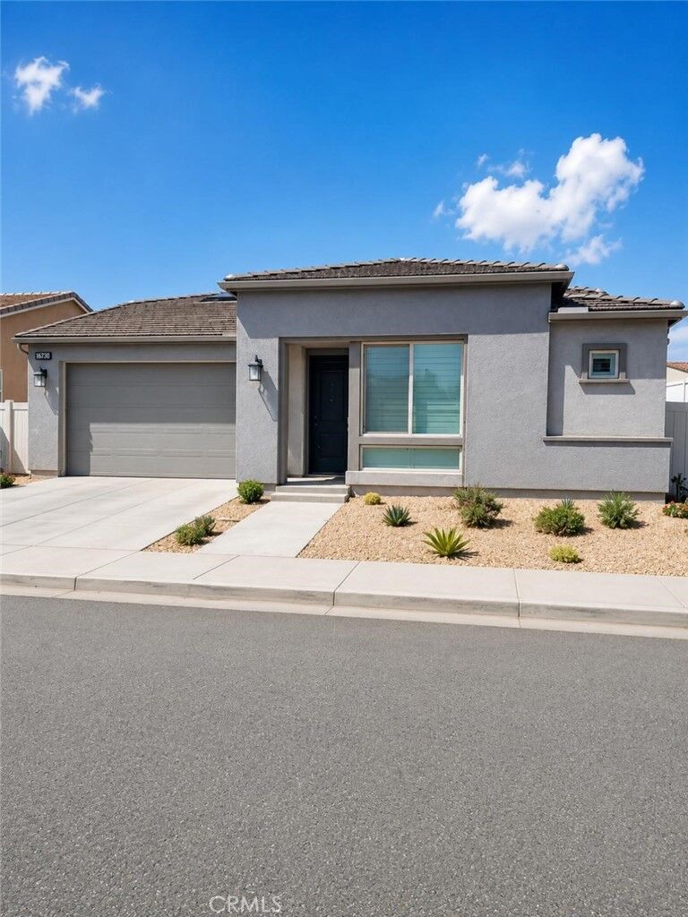 Property Photo:  1620 Village Green  CA 92223 
