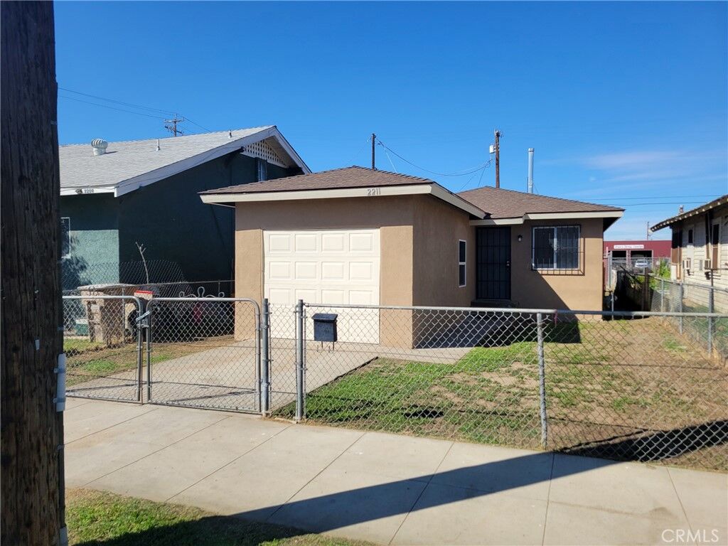 Property Photo:  2211 O  CA 93301 