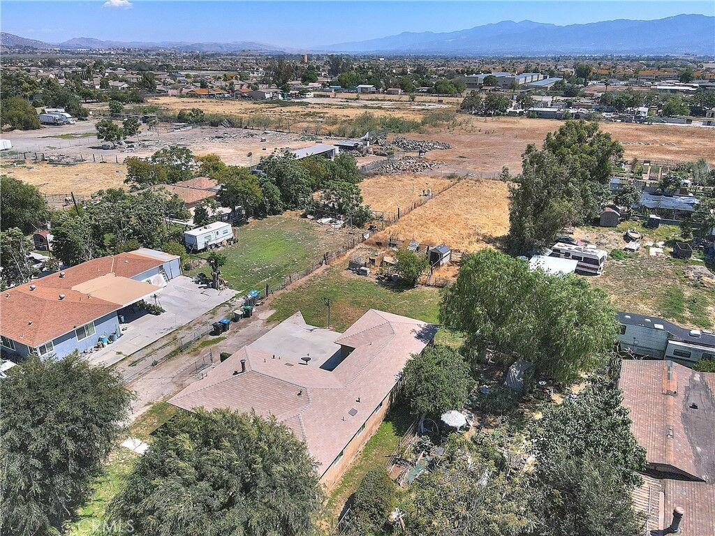 Property Photo:  14628 Walters  CA 92880 
