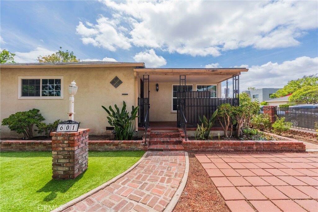 Property Photo:  601 S Helena  CA 92805 