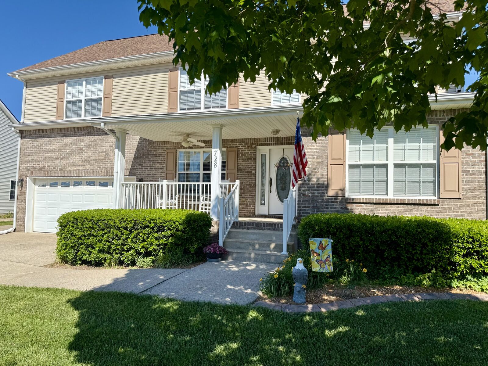 Property Photo: 728 Winding Bluff Way TN 37040