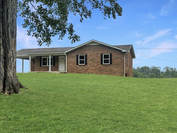 Property Photo: 1211 Taylor Chapel Rd TN 37058