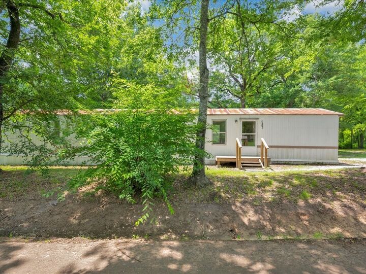 Property Photo:  589 Keathley Road  TX 75904 
