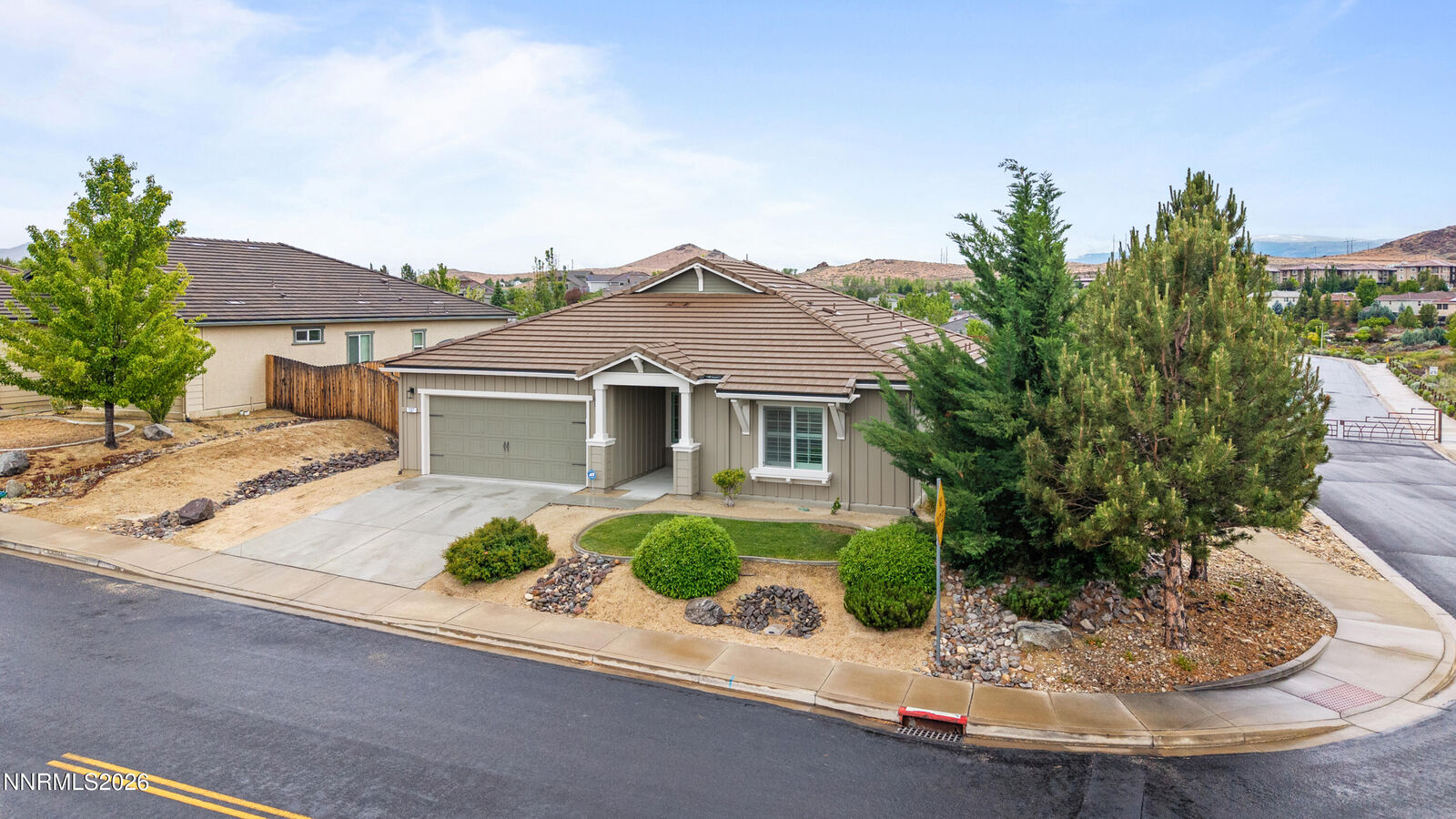Property Photo: 727 Tempiute Court NV 89436
