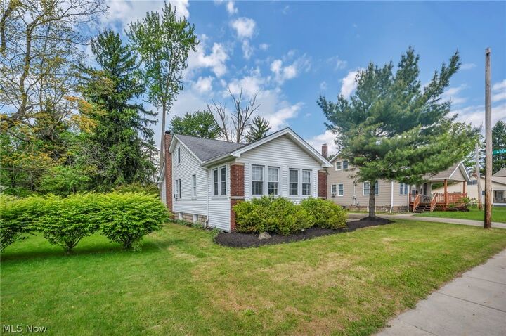 Property Photo: 6504 Som Center Road OH 44139