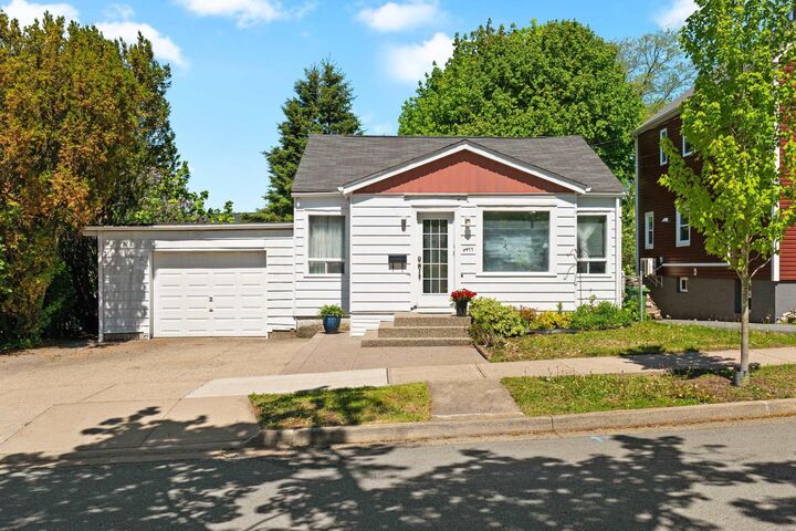 Property Photo: 6477 Roslyn Road NS B3L 2M6
