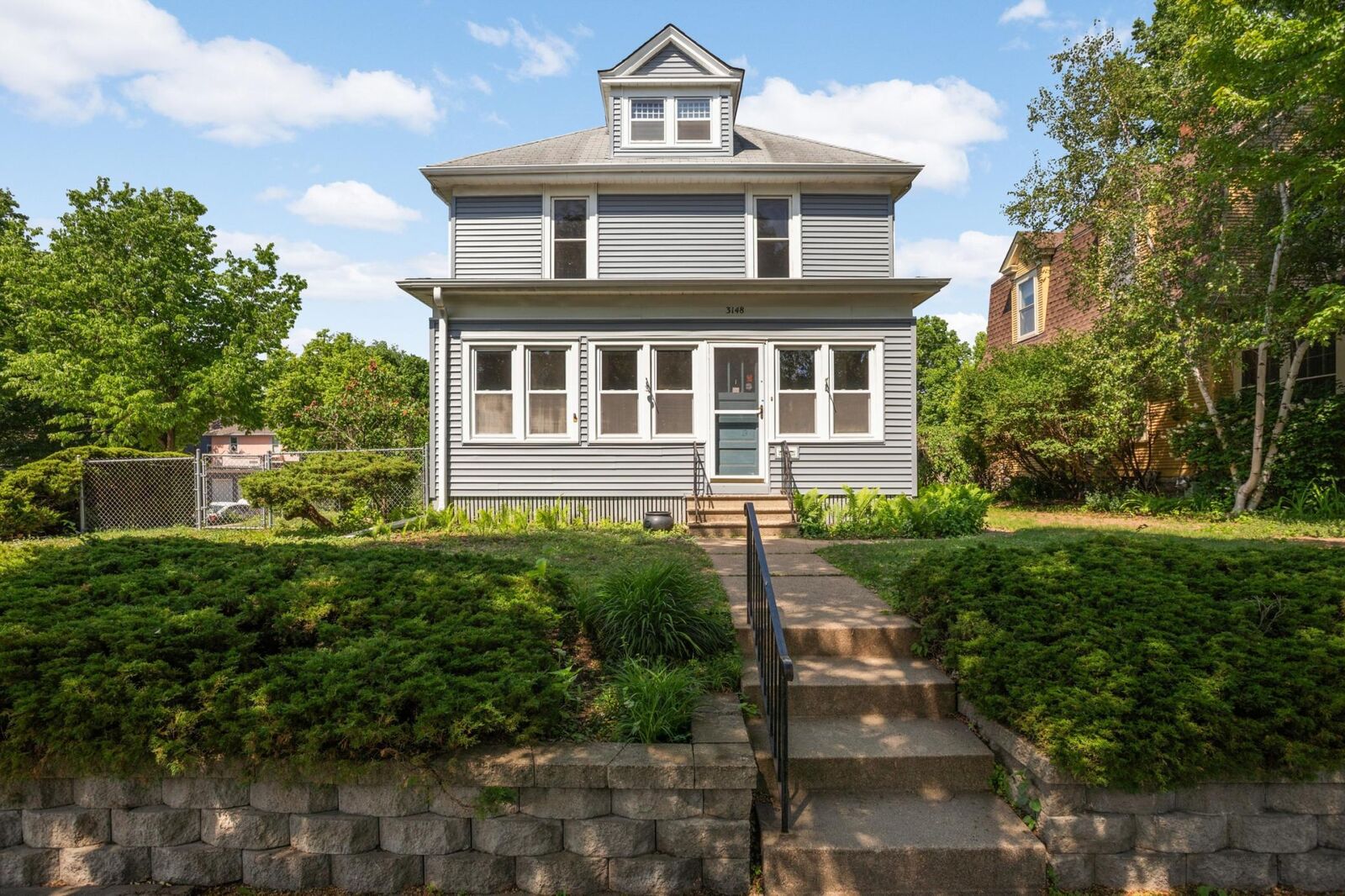 Property Photo:  3148 Dupont Avenue S  MN 55408 