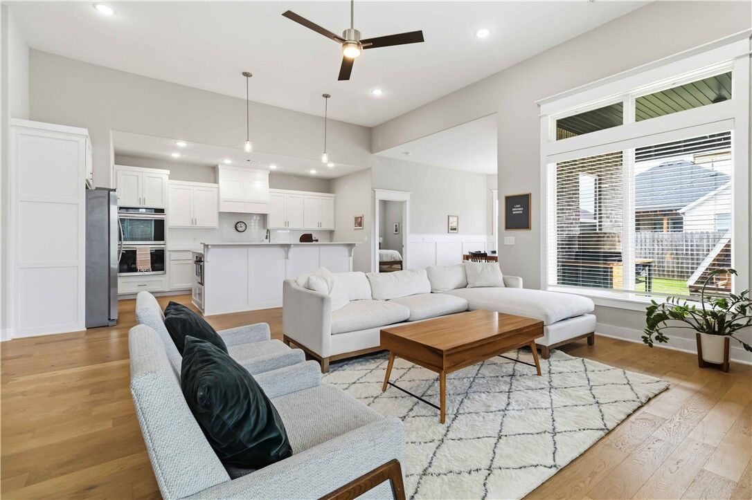 Property Photo: 2823 S Angels Road AR 72701