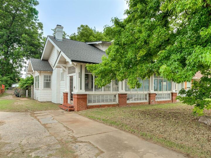 Property Photo:  433 NW NW 29th Street  OK 73103 