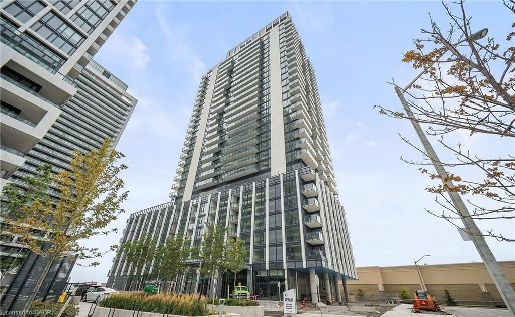 Property Photo:  27 Korda Gate 1112  ON L4K 0P6 