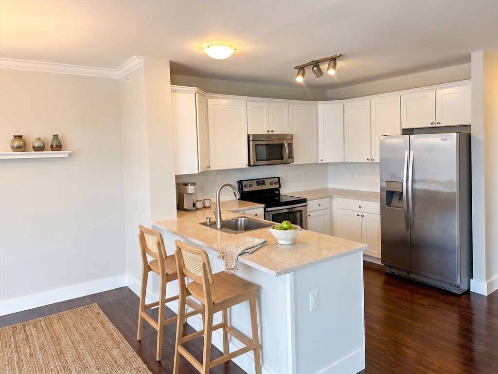 Property Photo:  978 Worcester 310  MA 02482 
