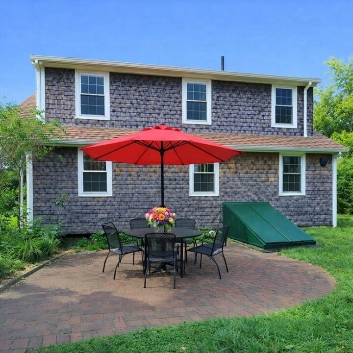 Property Photo:  4 Meadow Ln  MA 02081 
