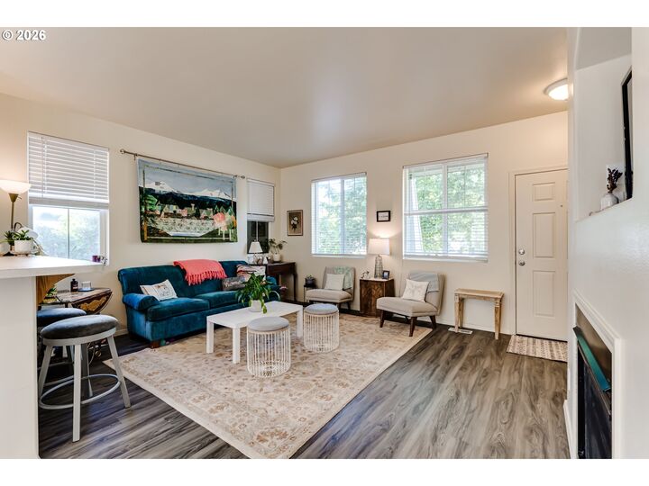 Property Photo:  5304 Wales Dr  OR 97402 