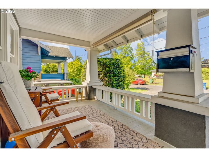 Property Photo:  3116 NE 58th Ave  OR 97213 