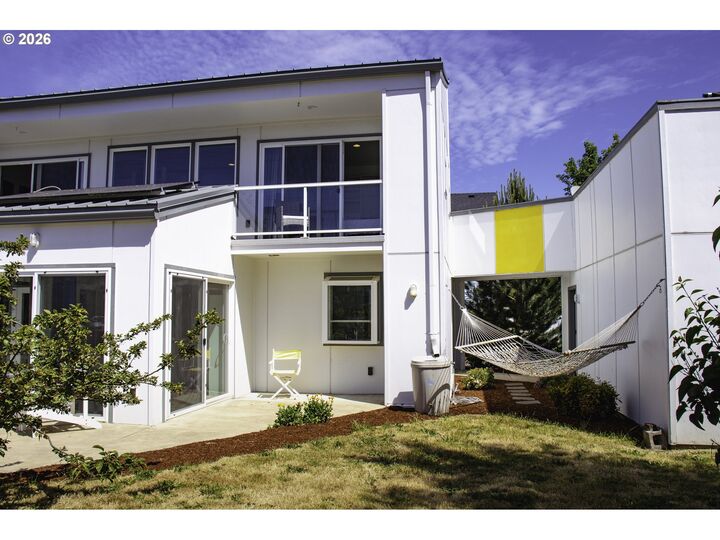 Property Photo:  32903 Wildrose Dr  OR 97389 
