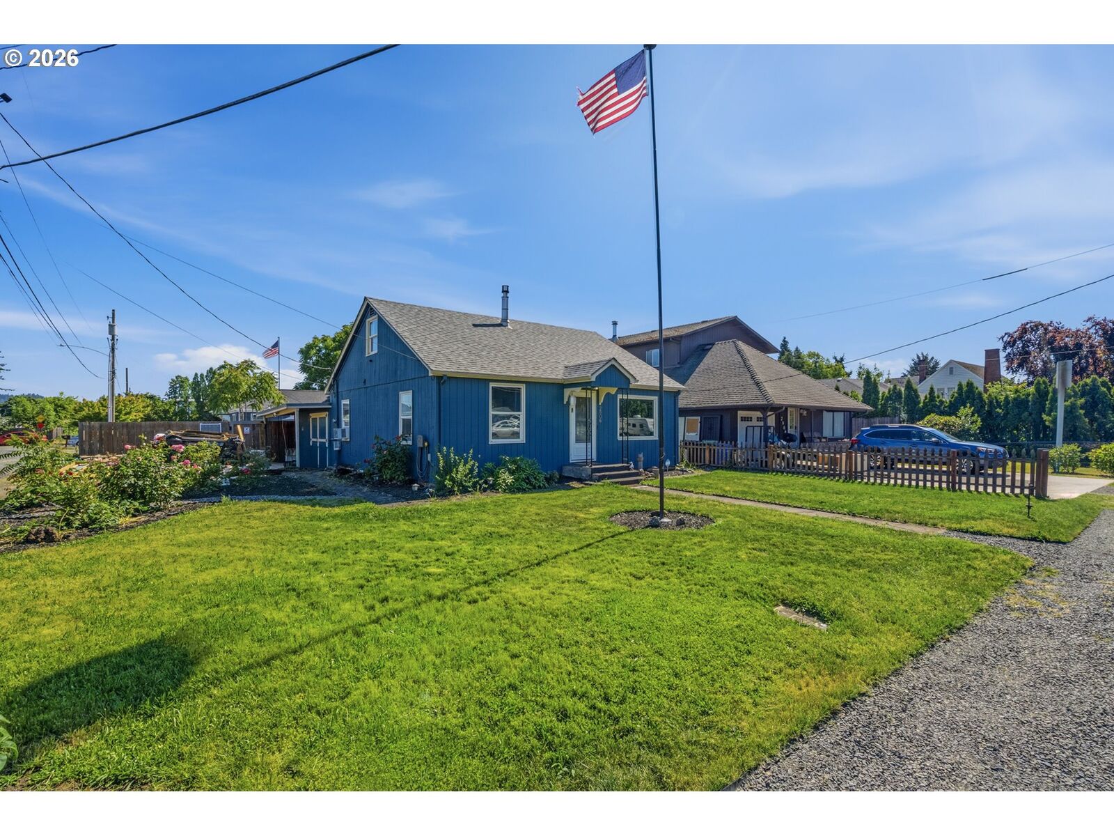 Property Photo:  2906 Elmira Rd  OR 97402 