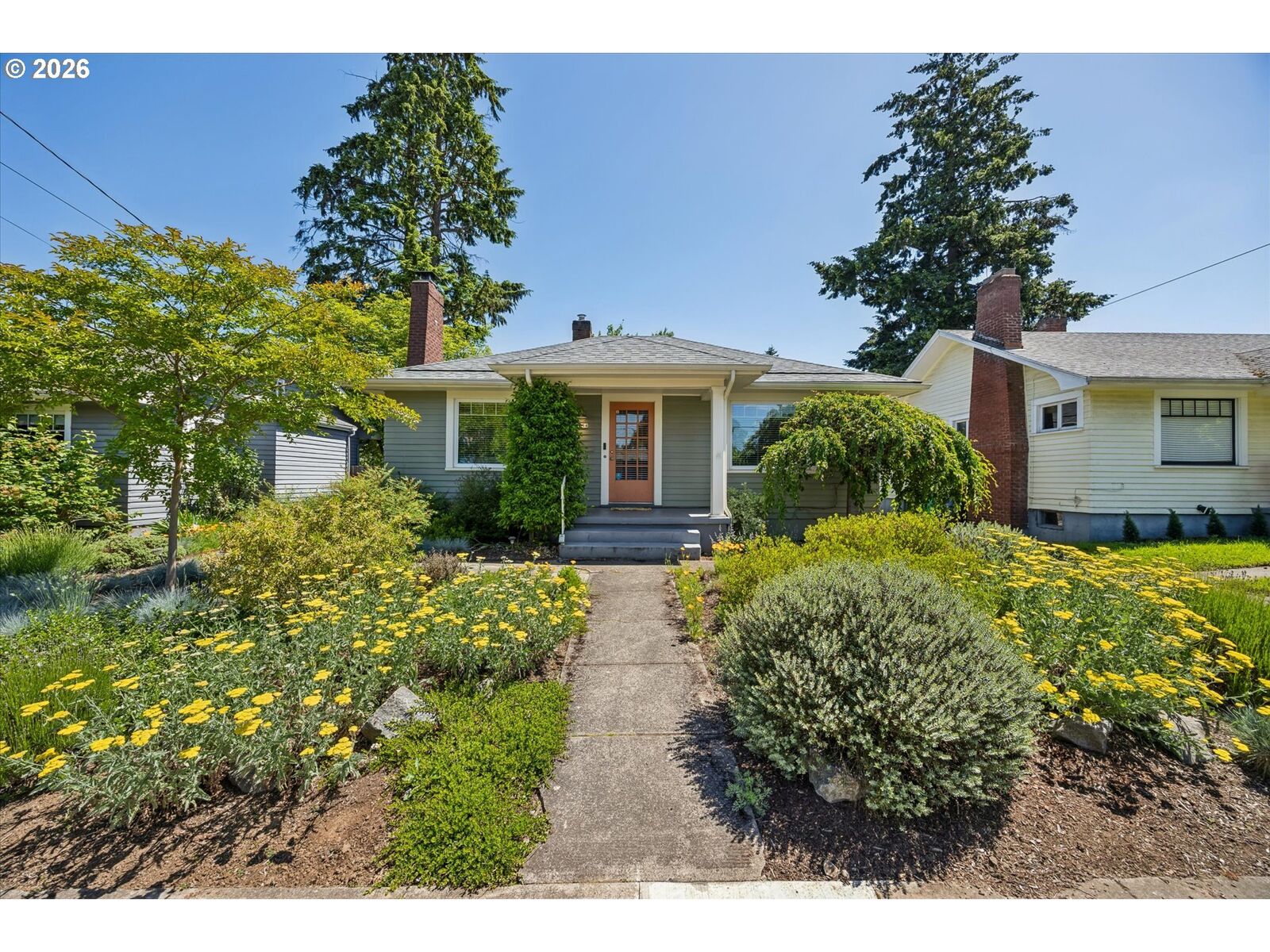 Property Photo:  7054 N Delaware Ave  OR 97217 