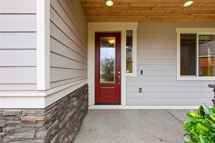 Property Photo: 10174 35th Place NE WA 98258