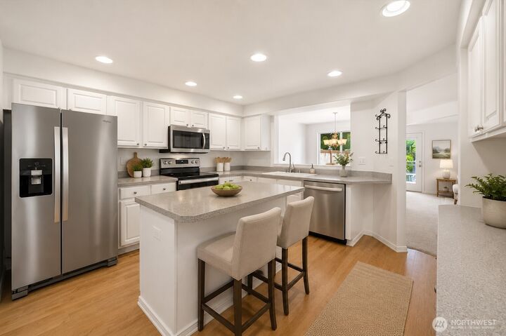 Property Photo: 4726 NE 18th Pl B WA 98059