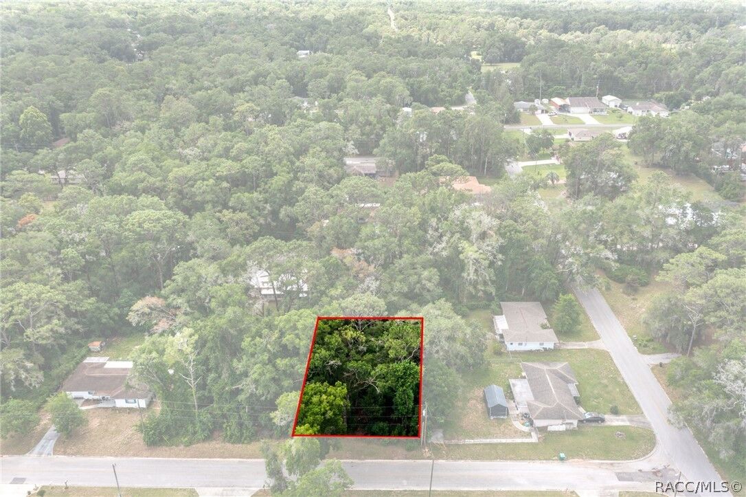 Property Photo:  5942 E Banner Lane  FL 34452 