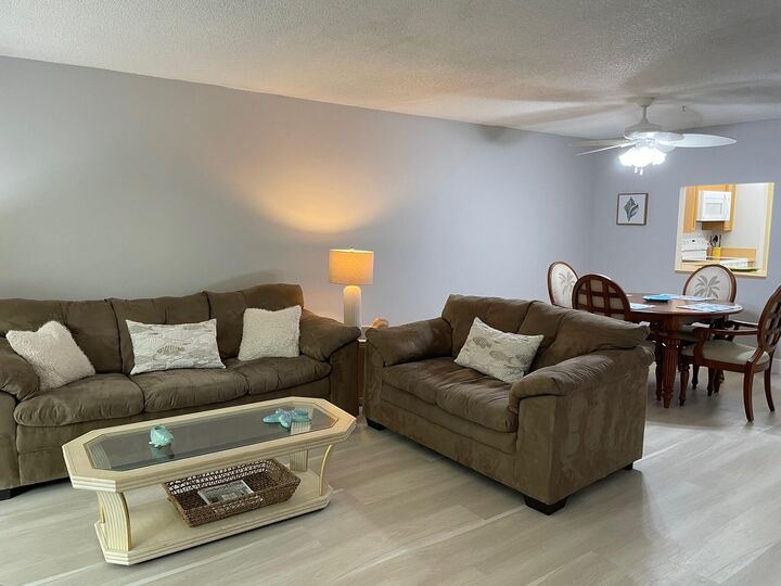 Property Photo:  4629 Poinciana Street 211  FL 33308 
