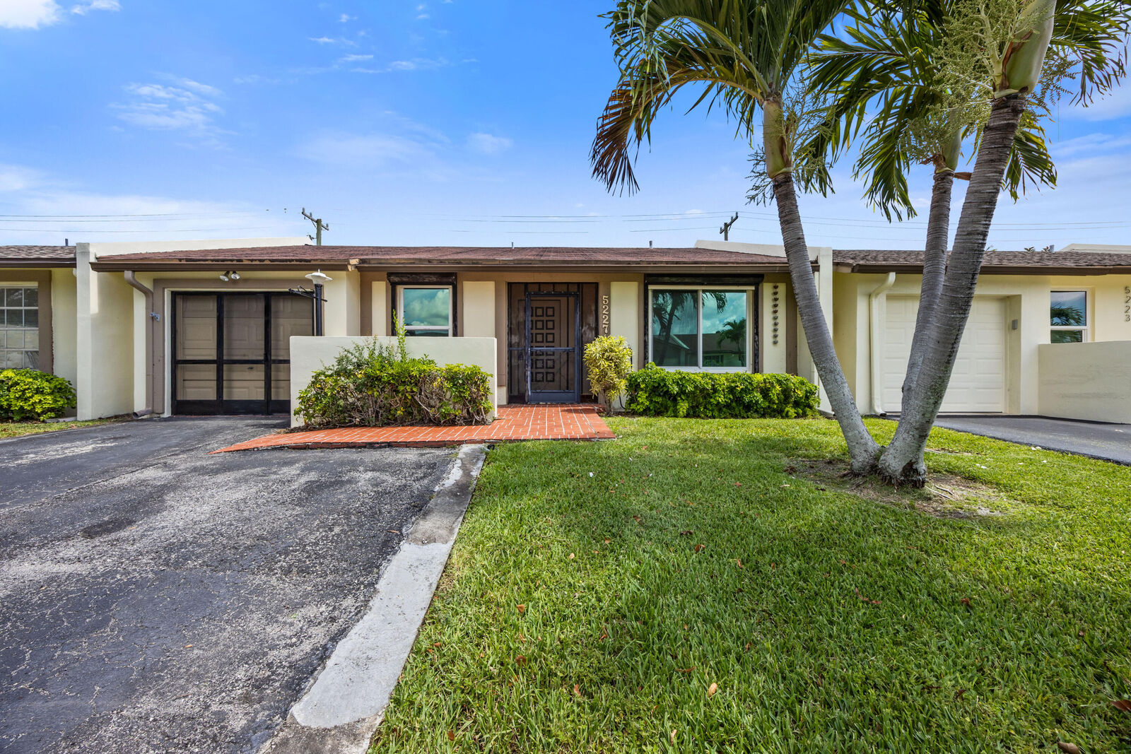 Property Photo: 5227 Copperleaf Circle FL 33484