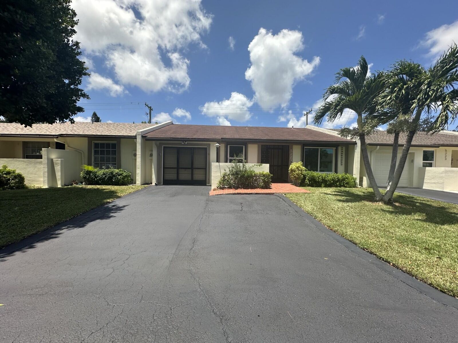 Property Photo: 5227 Copperleaf Circle FL 33484