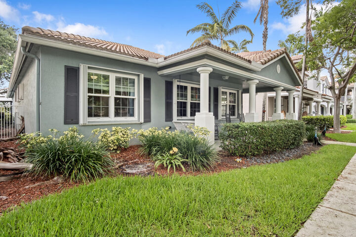 Property Photo:  1616 Fenton Drive  FL 33445 