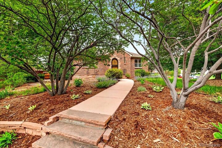 Property Photo: 1090 Bonnie Brae Boulevard CO 80209