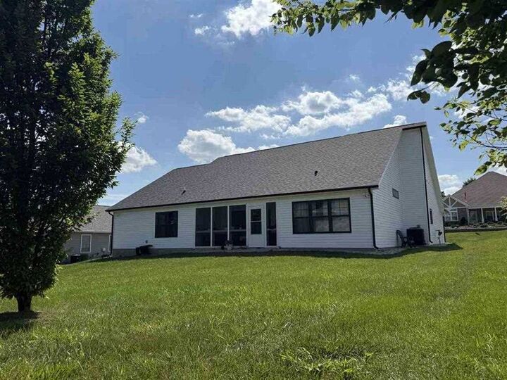 Property Photo:  1111 Archdale Drive  IN 47374 