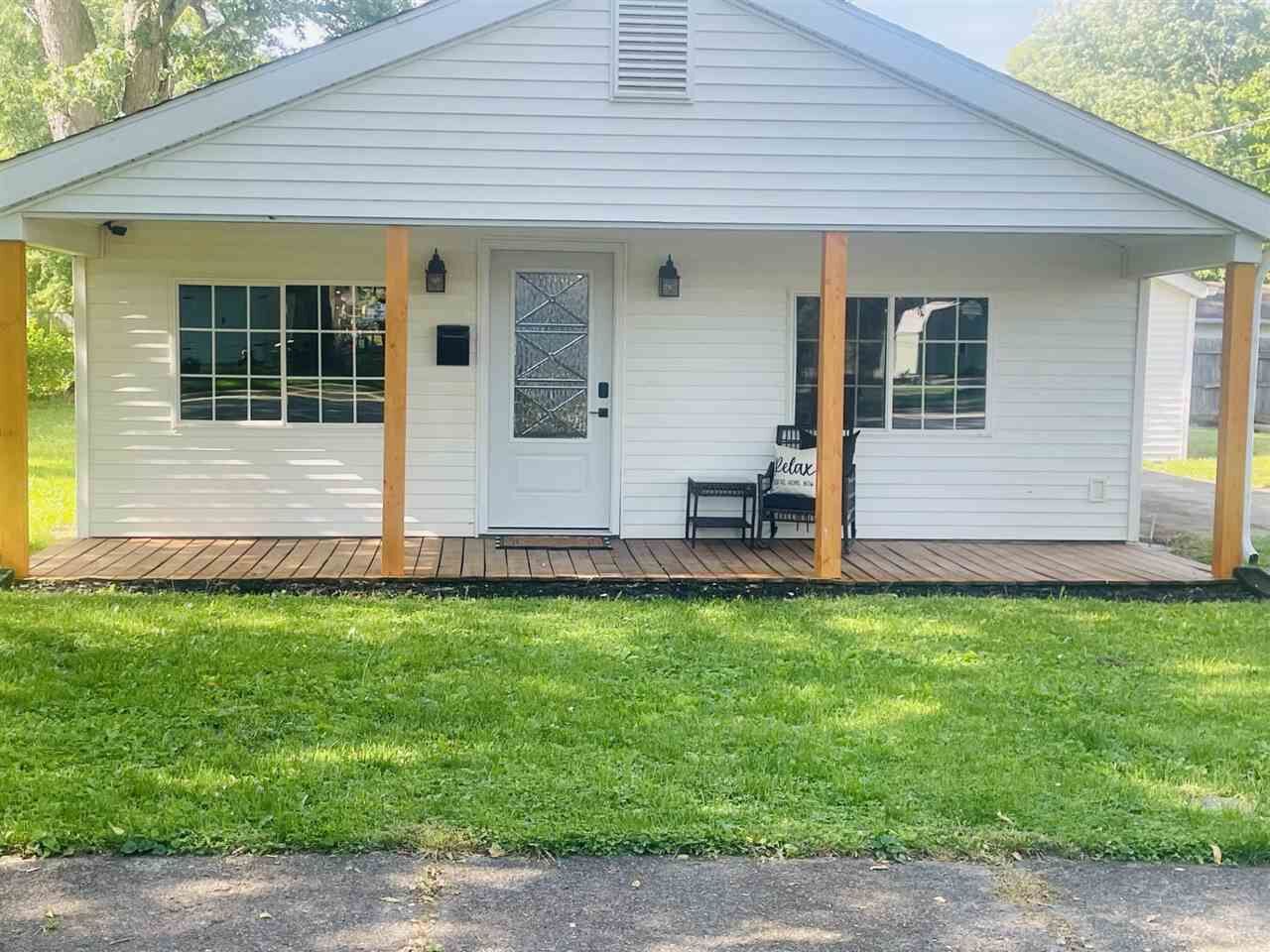 Property Photo: 417 W Parkway Drive IN 47327