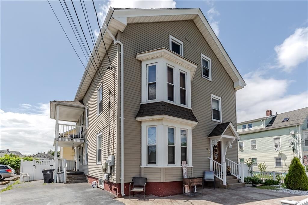 Property Photo:  150 North Bend Street  RI 02860 