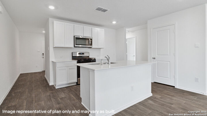 Property Photo: 13822 Garnet Pike Lane TX 78253