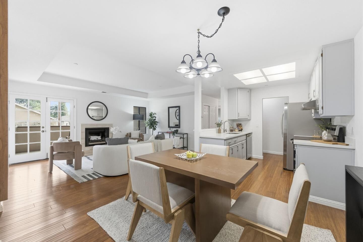 Property Photo:  112 Madison Avenue 109  CA 94402 