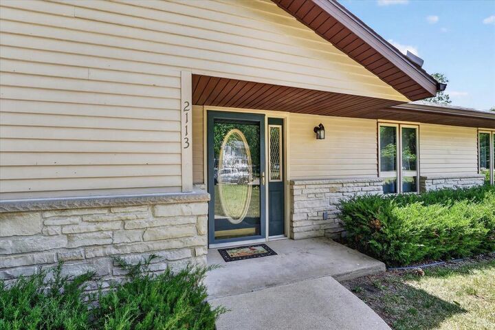 Property Photo:  2113 Yorkshire Drive  WI 53511 