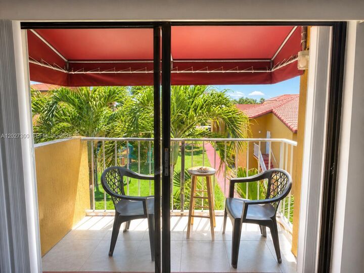 Property Photo: 15540 SW 80th St D-304 FL 33193