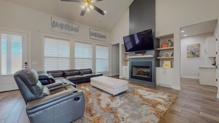 Property Photo: 112 Pindo Palm Dr. TX 77657