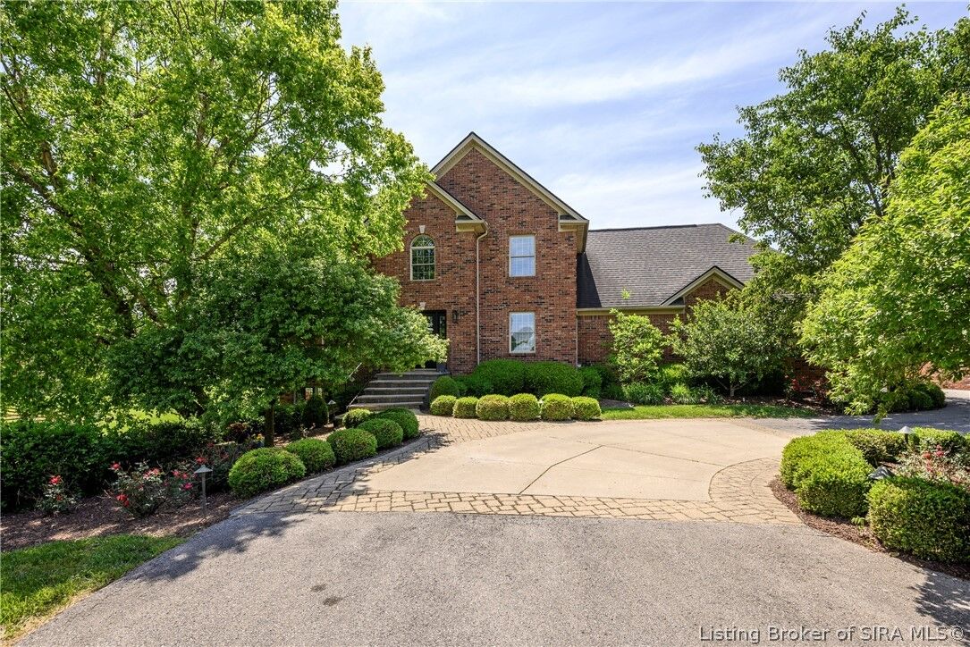 Property Photo: 6605 Pheasant Run Road IN 47111
