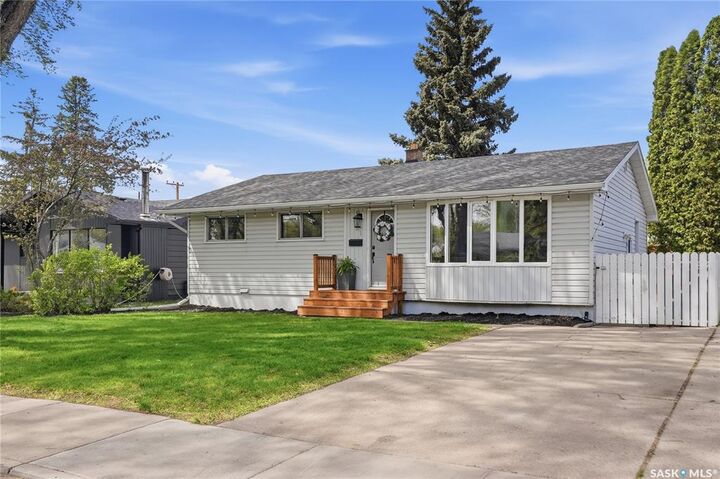 Property Photo:  21 Potter Crescent  SK  