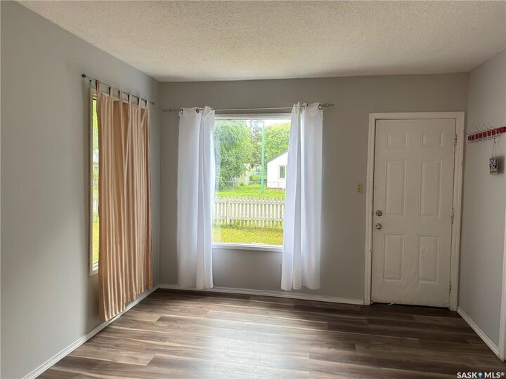 Property Photo: 844 13th Street W SK S6V 3H3