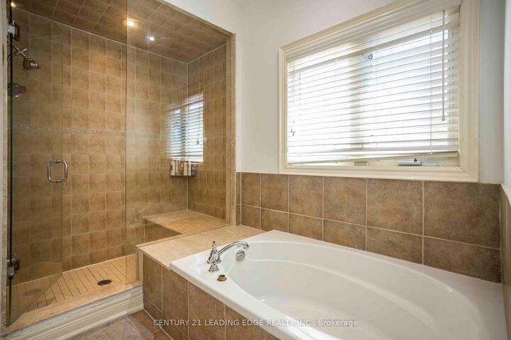 Property Photo: 206A Merton Street ON M4S 1A1