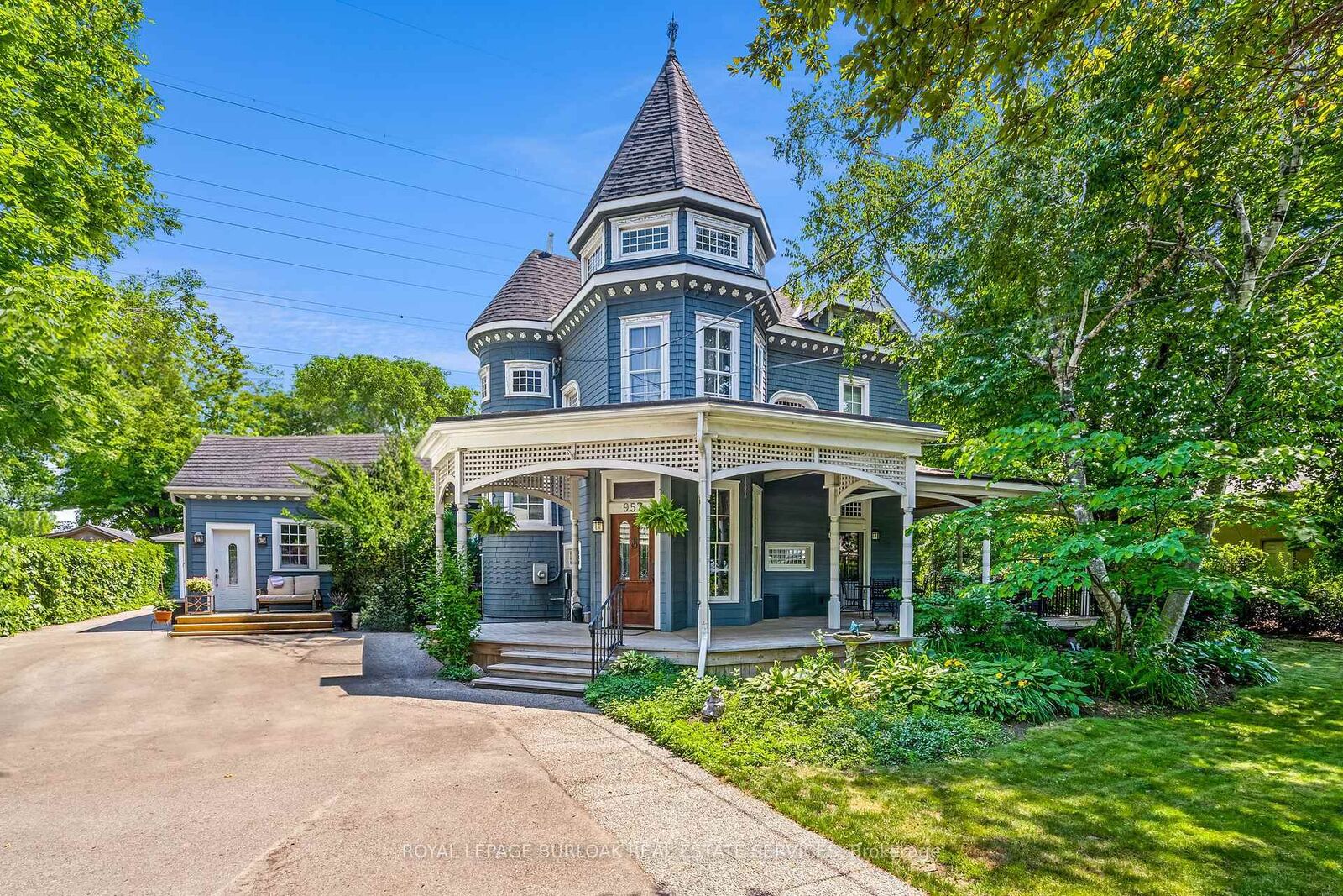 Property Photo: 957 Beach Boulevard ON L8H 6Z7