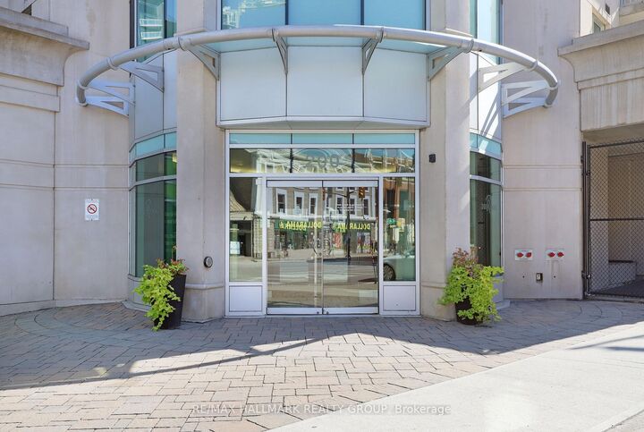 Property Photo: 200 Rideau Street 504 ON K1N 5Y1