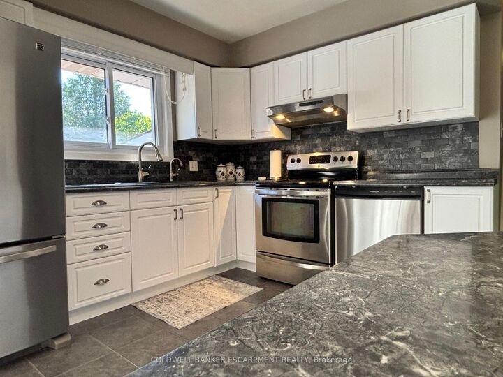 Property Photo: 40 Strathmere Place ON N1H 5L8