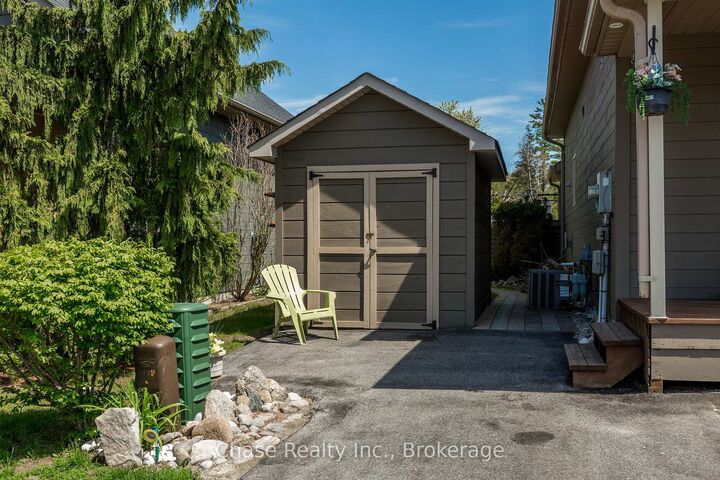 Property Photo: 47 Madawaska Trail ON L9Z 1X7